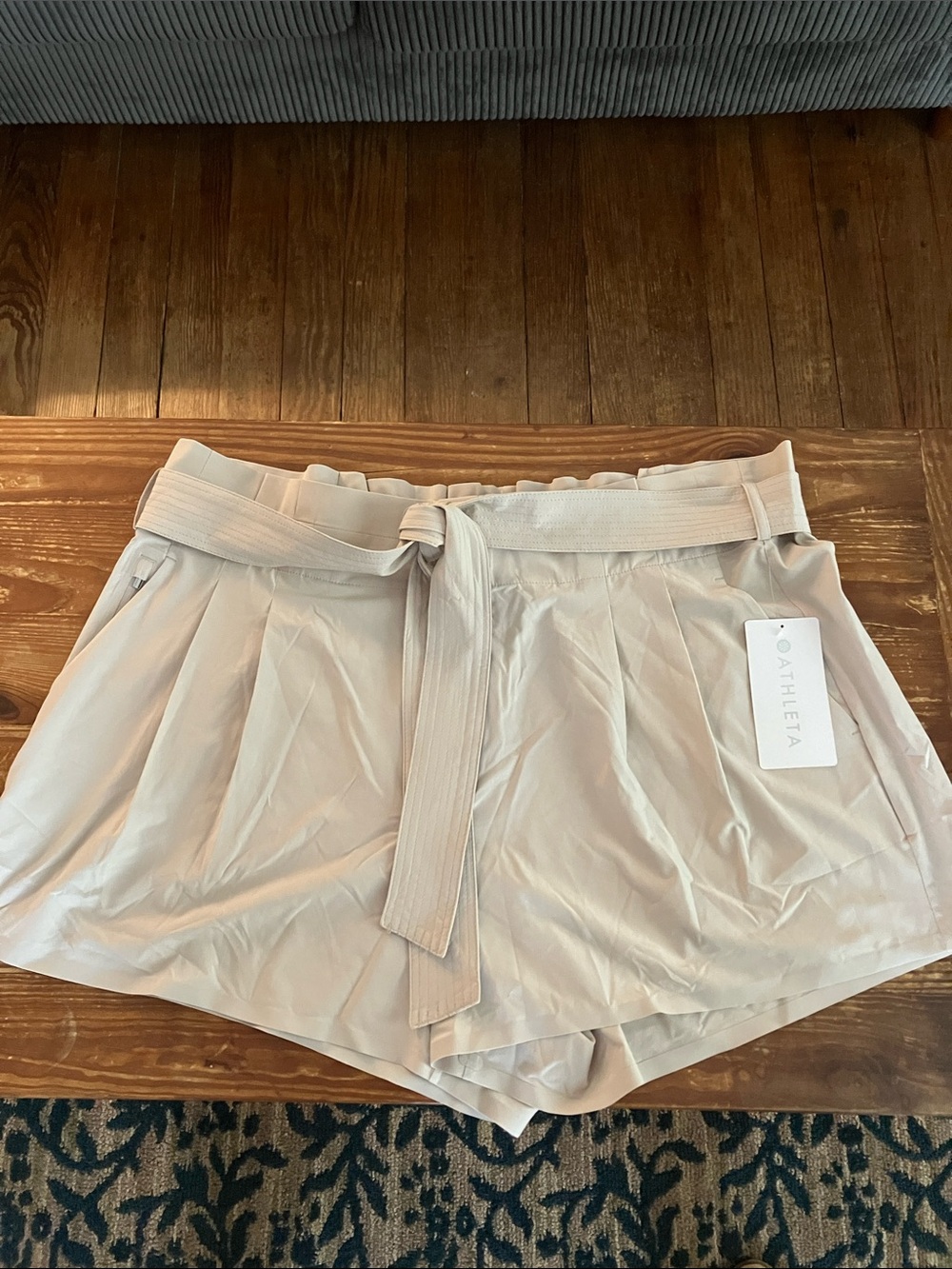Athleta Women's Beige Tie-Waist Athletic Shorts